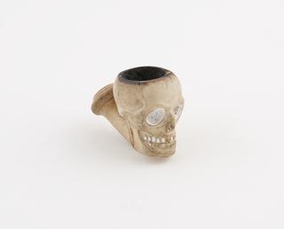 Skull shaped clay tobacco pipe, France, 1845-1900
