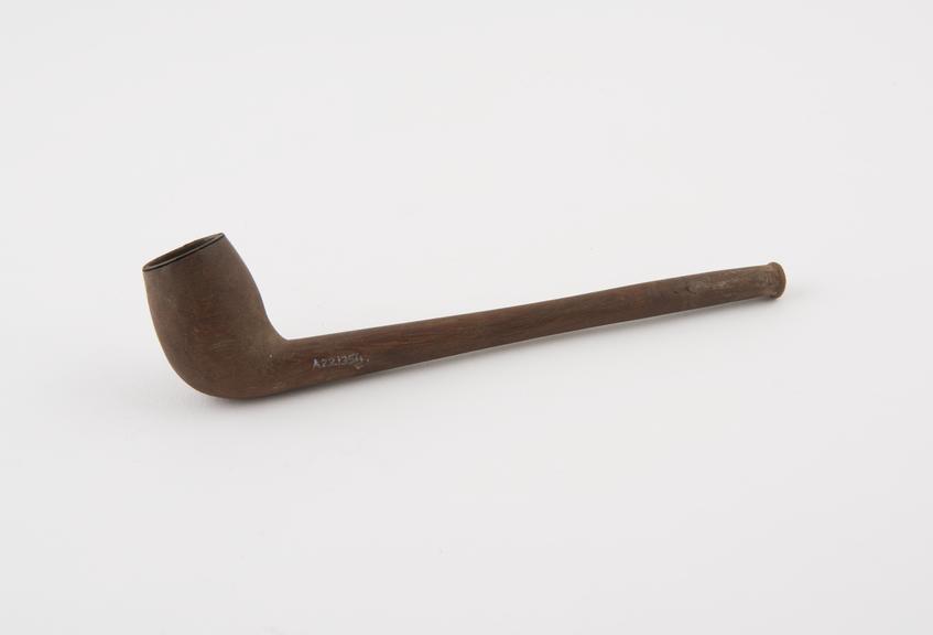 Wooden tobacco pipe, forward leaning bowl, tin lined bowl