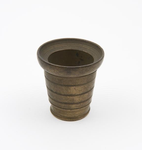 Small heavy thick-walled brass mortar thin decorated