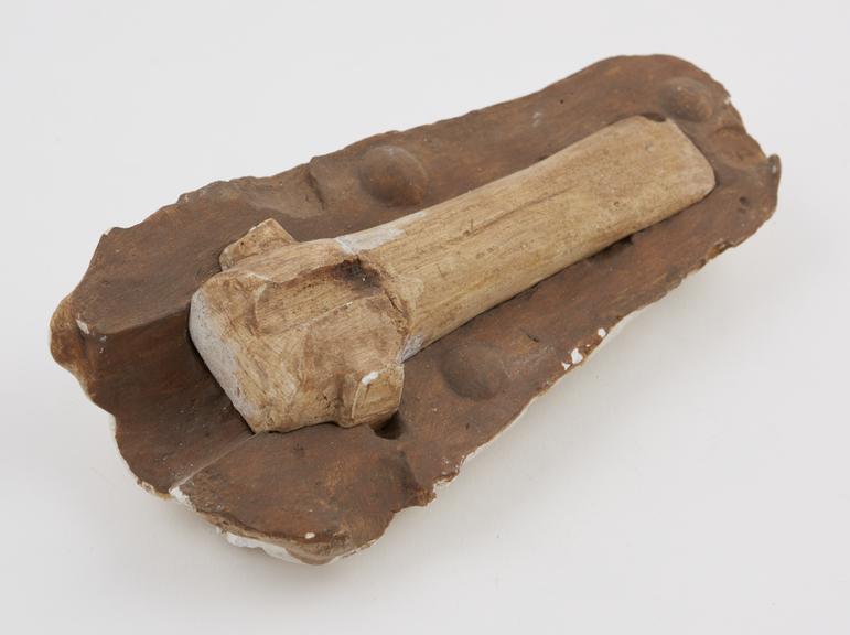 Object illustrating the Cire Perdue method