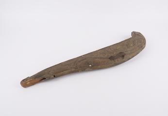 Wooden collar for horse-drawn sleigh