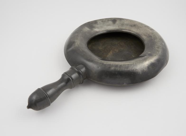 Pewter bedpan, by W. Scott, Edinburgh, 18th century