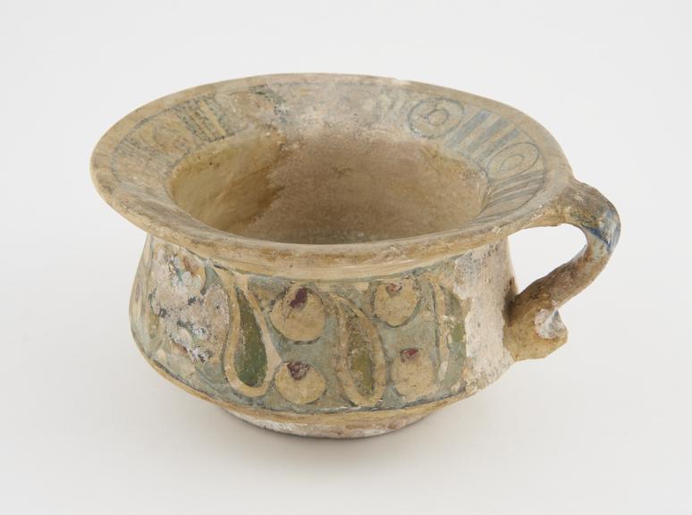 Chamber pot, earthenware, Syrian, 1601-1800