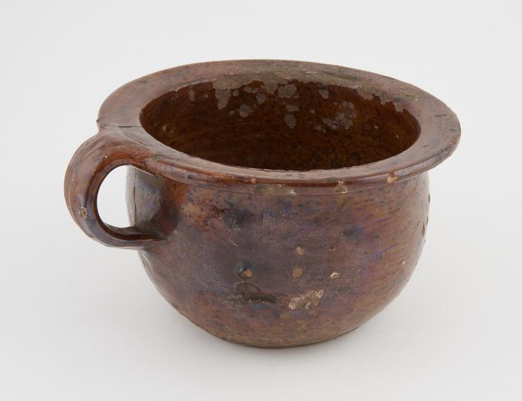 Chamber pot, brown glazed earthenware, English, 1701-1850