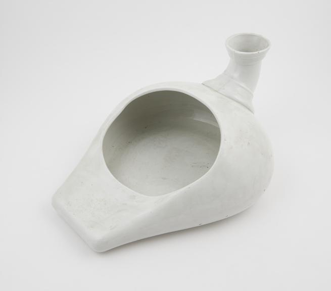 White-glazed earthenware hermaphrodite bedpan