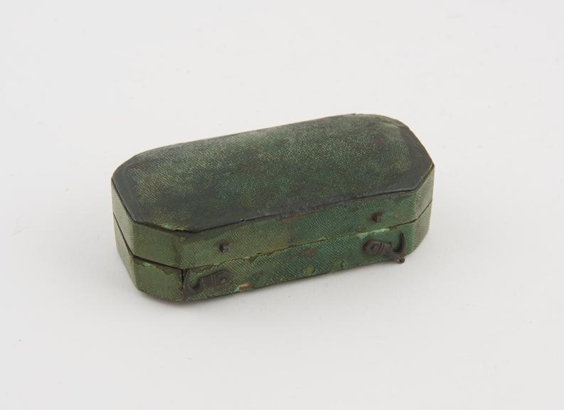 Green fish skin container, empty, 1750-1850