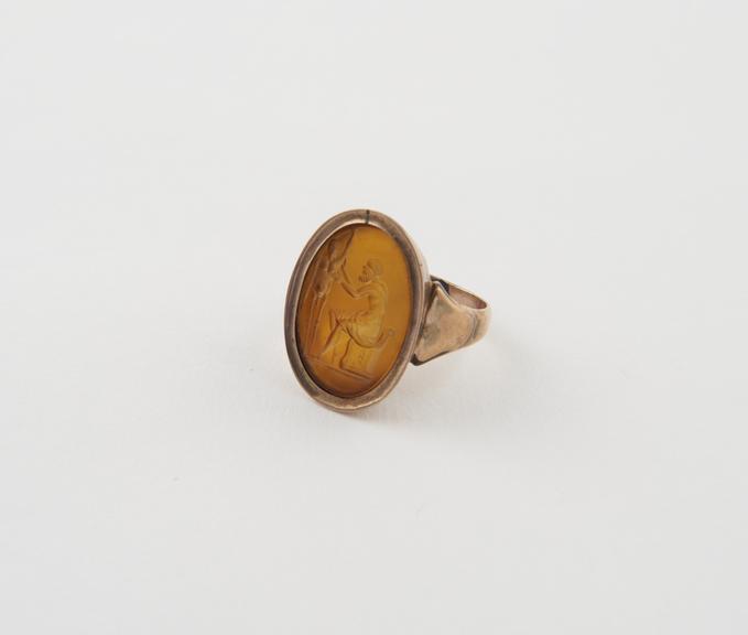 Gold finger ring and seal