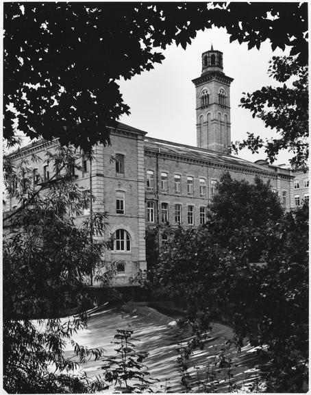 Salt's New Mill