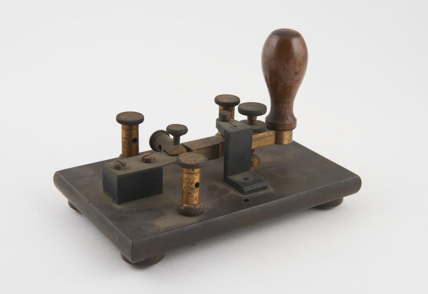 Telegraph key, ebonite base, metal fittings, European