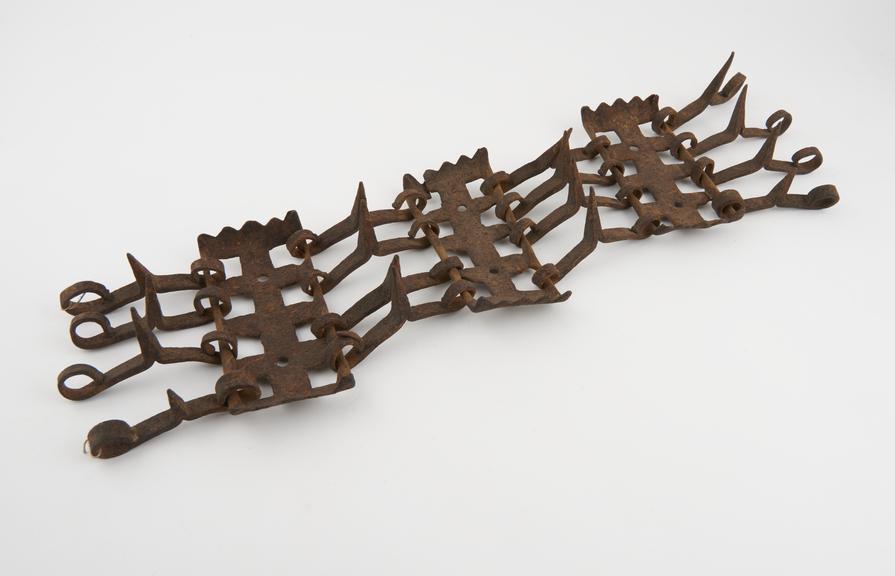 Prisoner's spiked waist belt, iron, European, 1501-1800