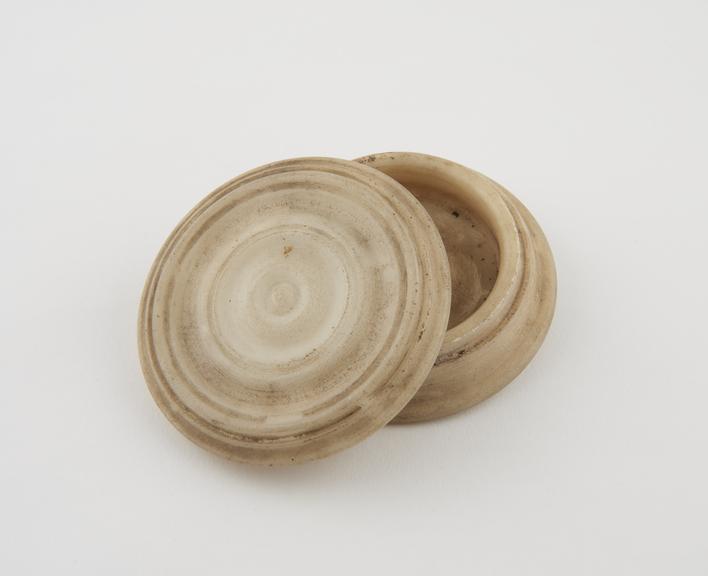 White marble circular box possibly used for snuff