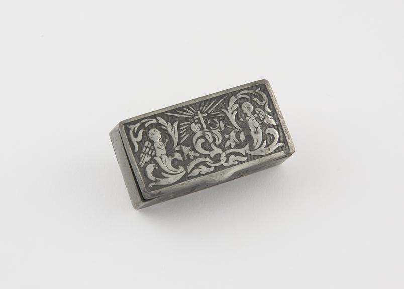 Snuff box, pewter, rectangular, roller hinged lid along length