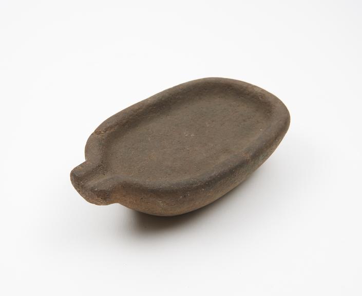 Shallow oval palette with small pouring spout, possibly Europen