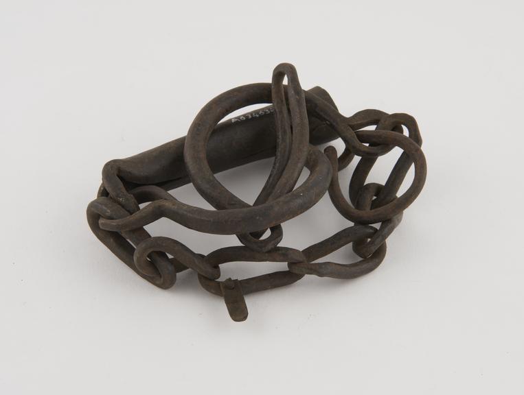 Pair of iron handcuffs, European, 1501-1800