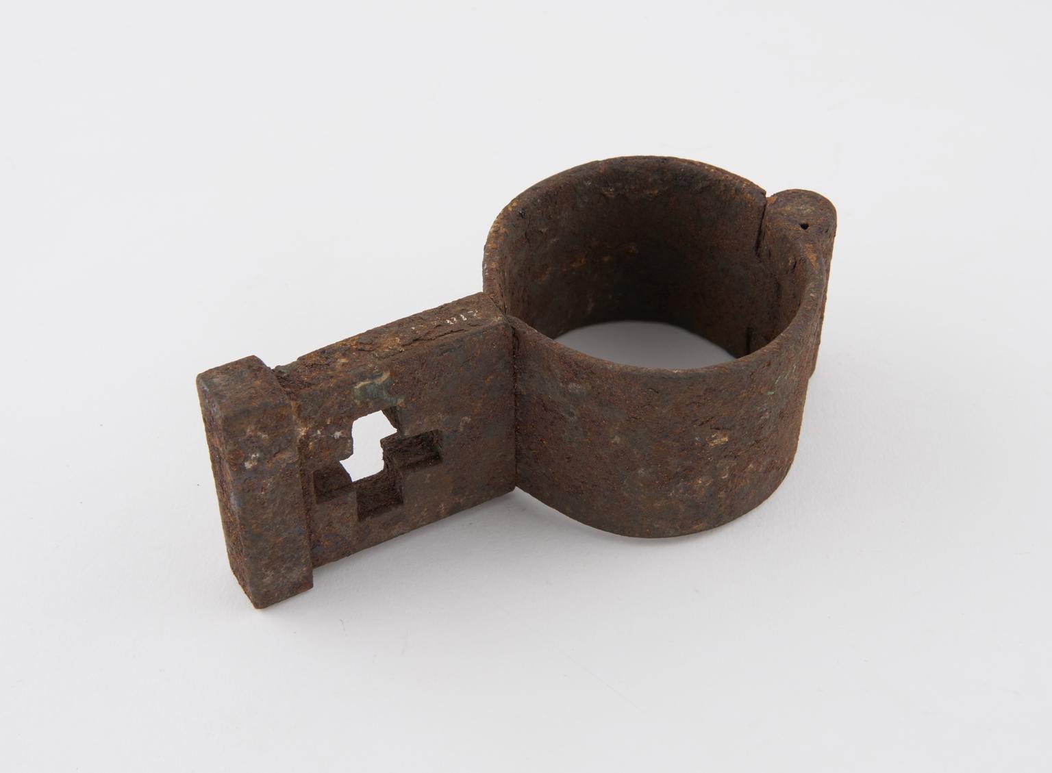 Manacle, hinged, with sleeve lock | Science Museum Group Collection
