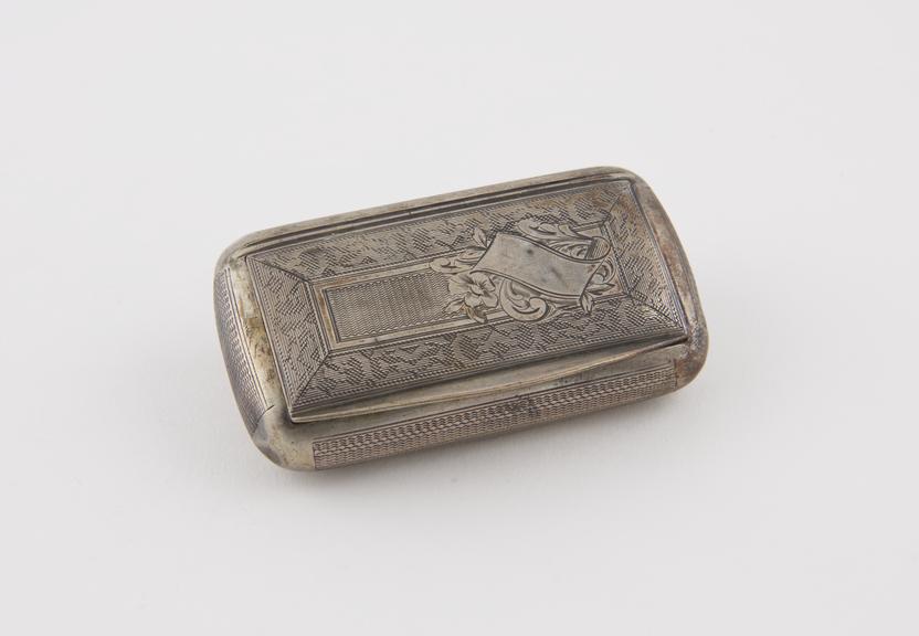 Silver snuff box, gilded internally