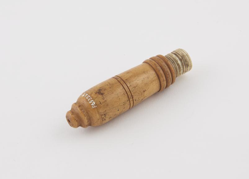 Snuff container(?), cylindrical turned wooden cylinder