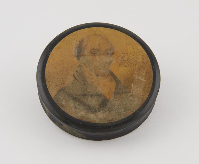 Circular papier mache, snuff box with detachable lid, japanned