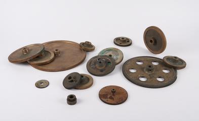 Box of gears for rose engine