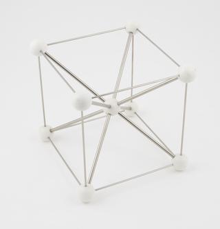 Metal crystal structure model: Body centred aisle