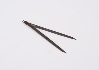 Double-ended dividers used with Rose Engine Lathe Machine