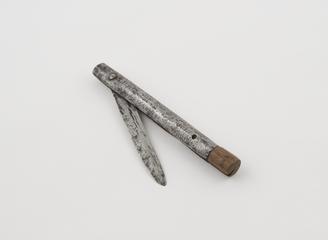Cut-throat razor, wooden handle, steel cuff