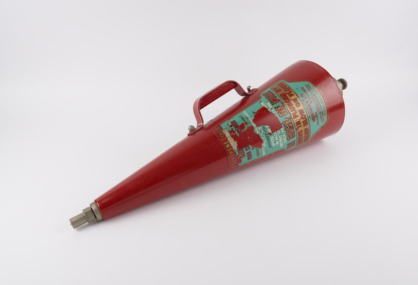 Conical fire extinguisher, water-type (gas pressure)