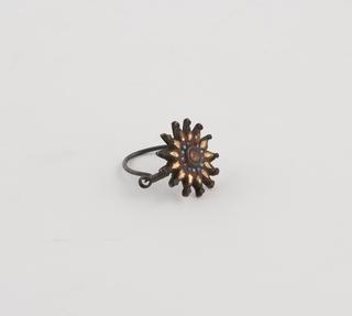 Ring with clip and flower
