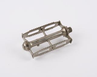 Bicycle pedal
