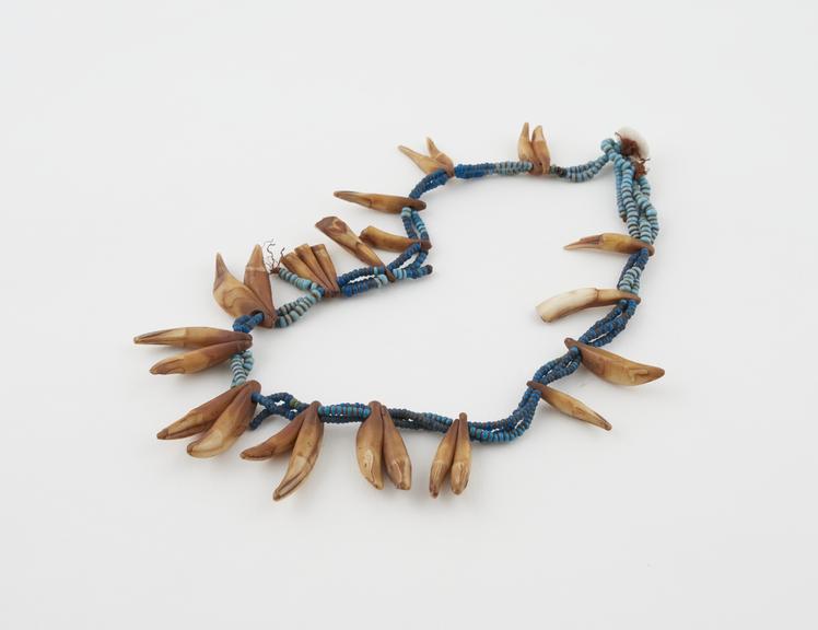 Amuletic necklace