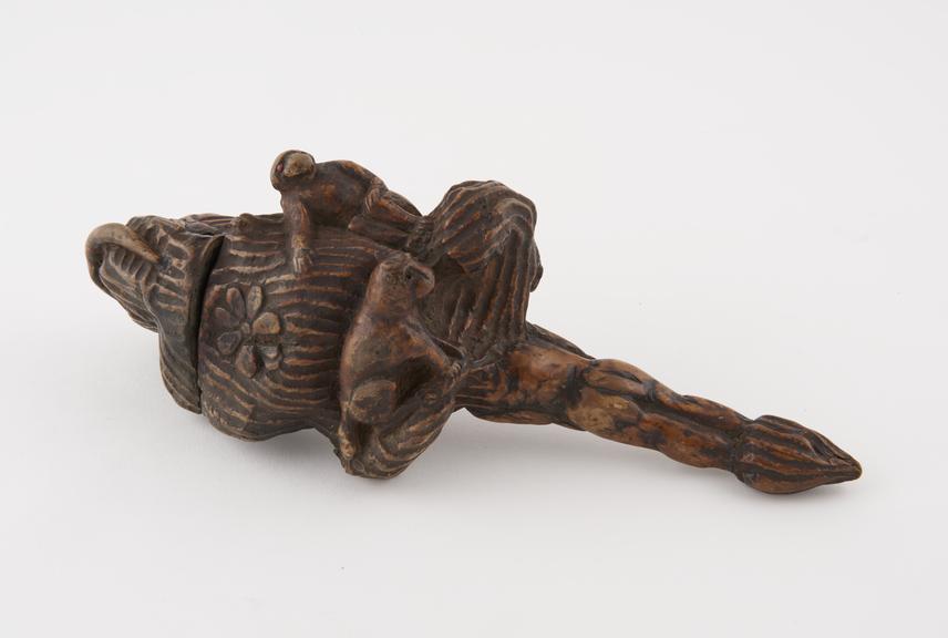 Wood tobacco pipe carved in form of peg