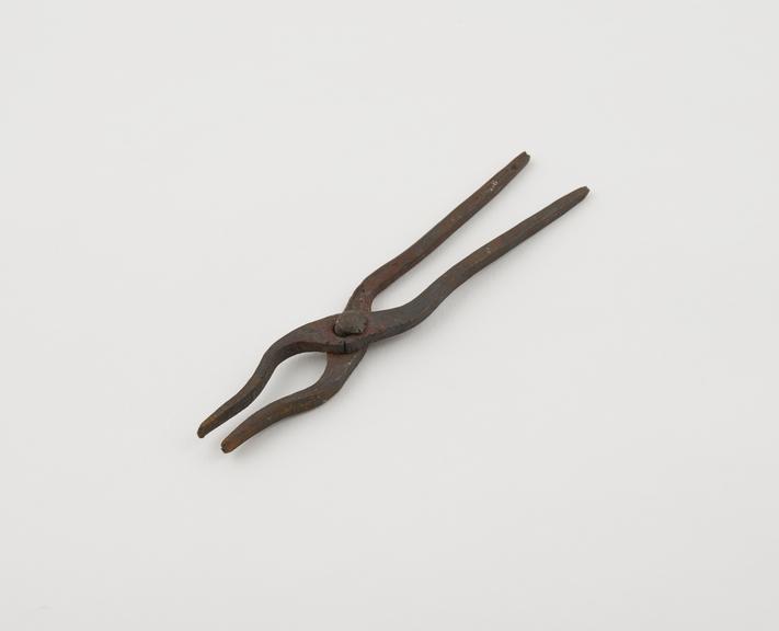 Forceps, iron, Nigerian, 1851-1925