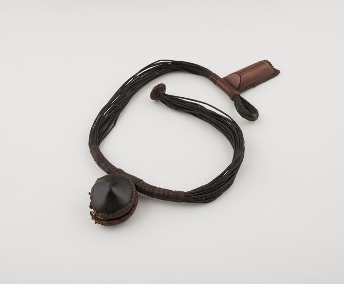 Leather necklace, of plaited strands