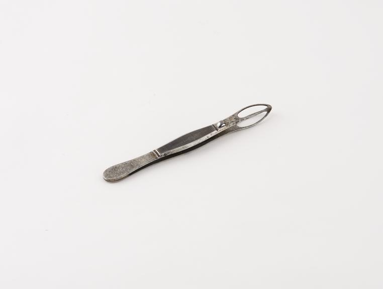 Wakley's artery forceps, steel, by Reynolds, England, 1870-1900