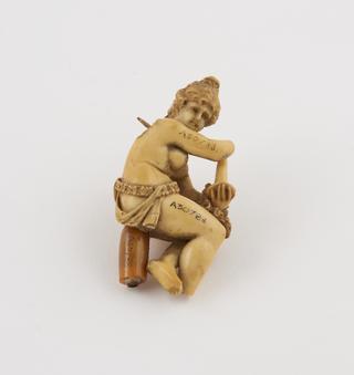 Meerschaum cigarette holder in the form of a female figure