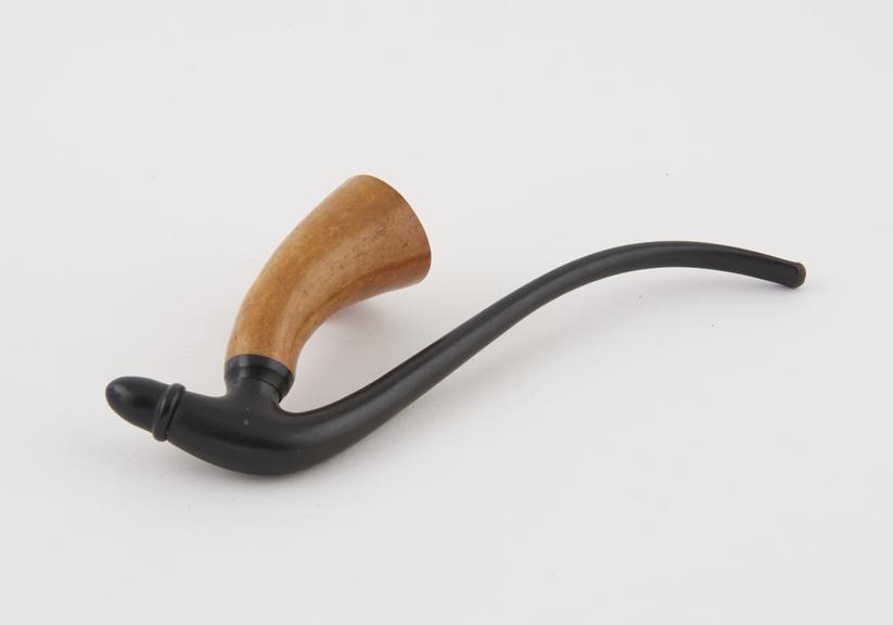 Calabash tobacco pipe