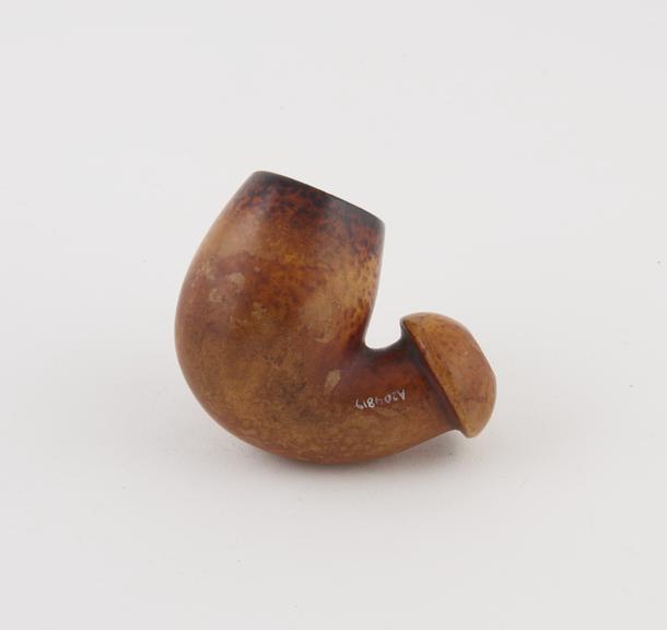 Meerschaum tobacco pipe, bowl with stem socket only