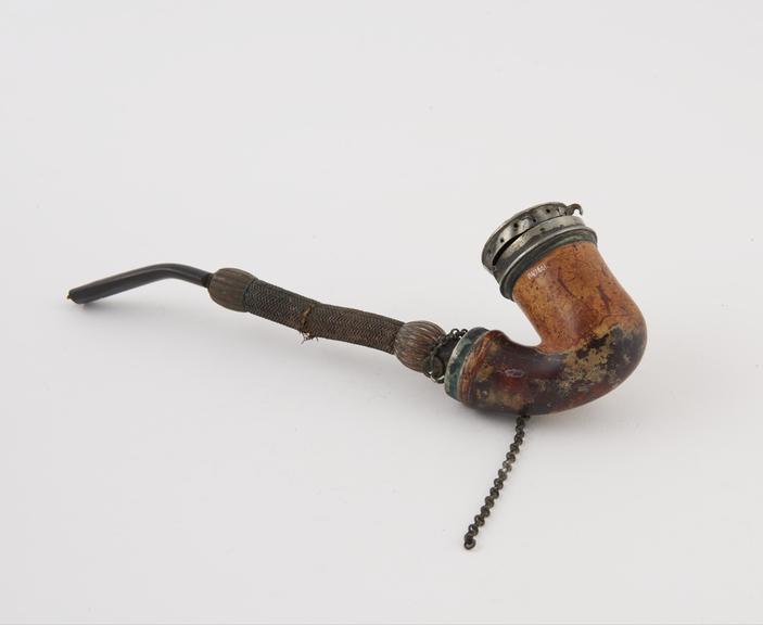 Meerschaum tobacco pipe with hinged silver bowl cover