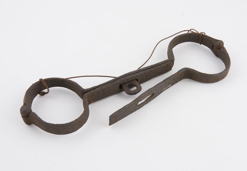 Pair of handcuffs, iron, reputedly from the Tower of London