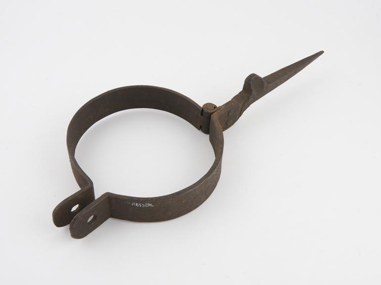 Neck iron, for attachment to wall, European, 1750-1850