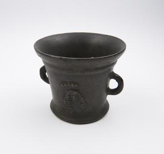 Bronze bell-shaped mortar with rounded handles