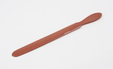 Paper knife of red (ochre) Parkesine