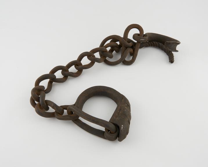 Prisoner's ankle chain, iron, European, 1501-1800