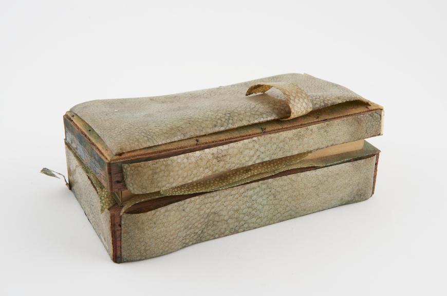 Wooden cigarette box covered with shagreen