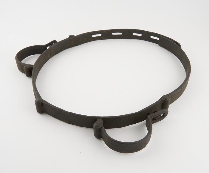 Iron belt, with wrist bands, possibly English, 1600-1850