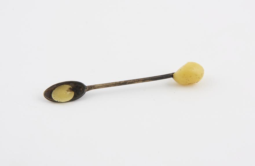 Snuff spoon, silver, English, early 19th century