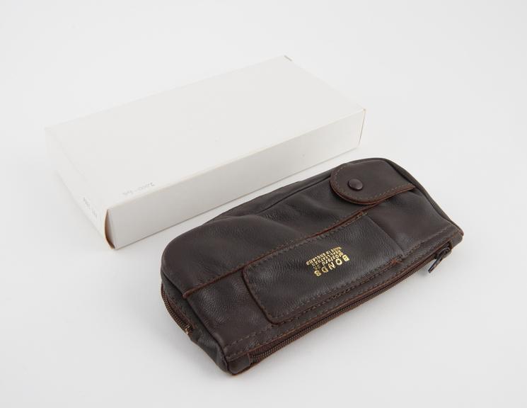 Pipe smoker's pouch or case with pockets for tobacco, pipe