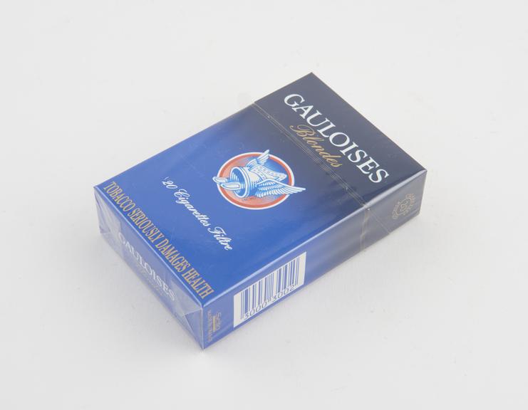 Packet of 20 Gauloises Blondes filter cigarettes, king size