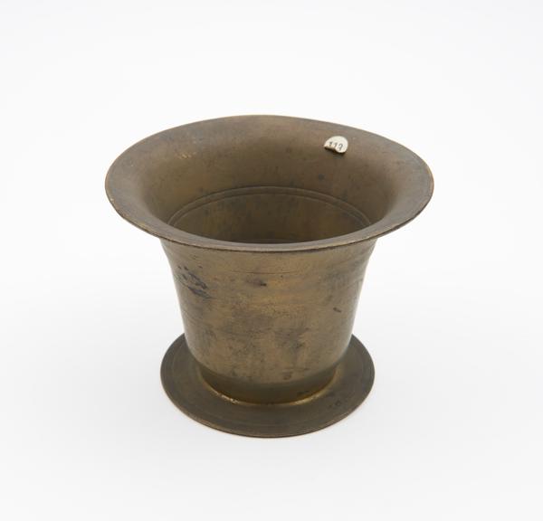 Brass bell shaped mortar