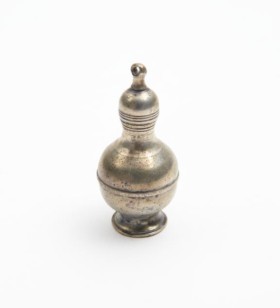 Silver vinaigrette and possibly patch box, globular body